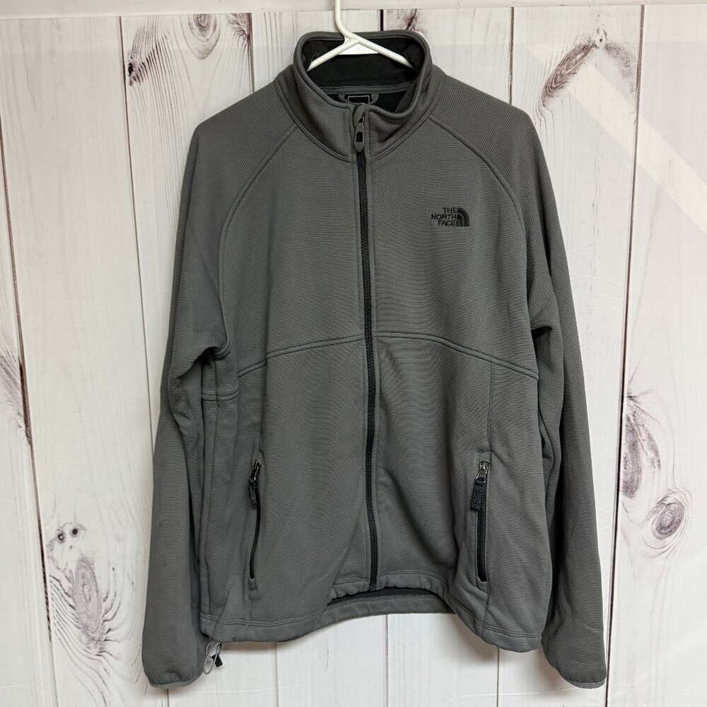 The North Face TKA‎ Stealth Jacket Men’s L Gray Full-Zip Fleece EUC